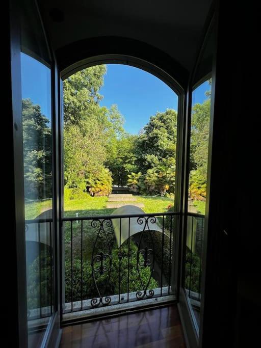 Appartamento In Villa Storica Oleggio Castello Extérieur photo