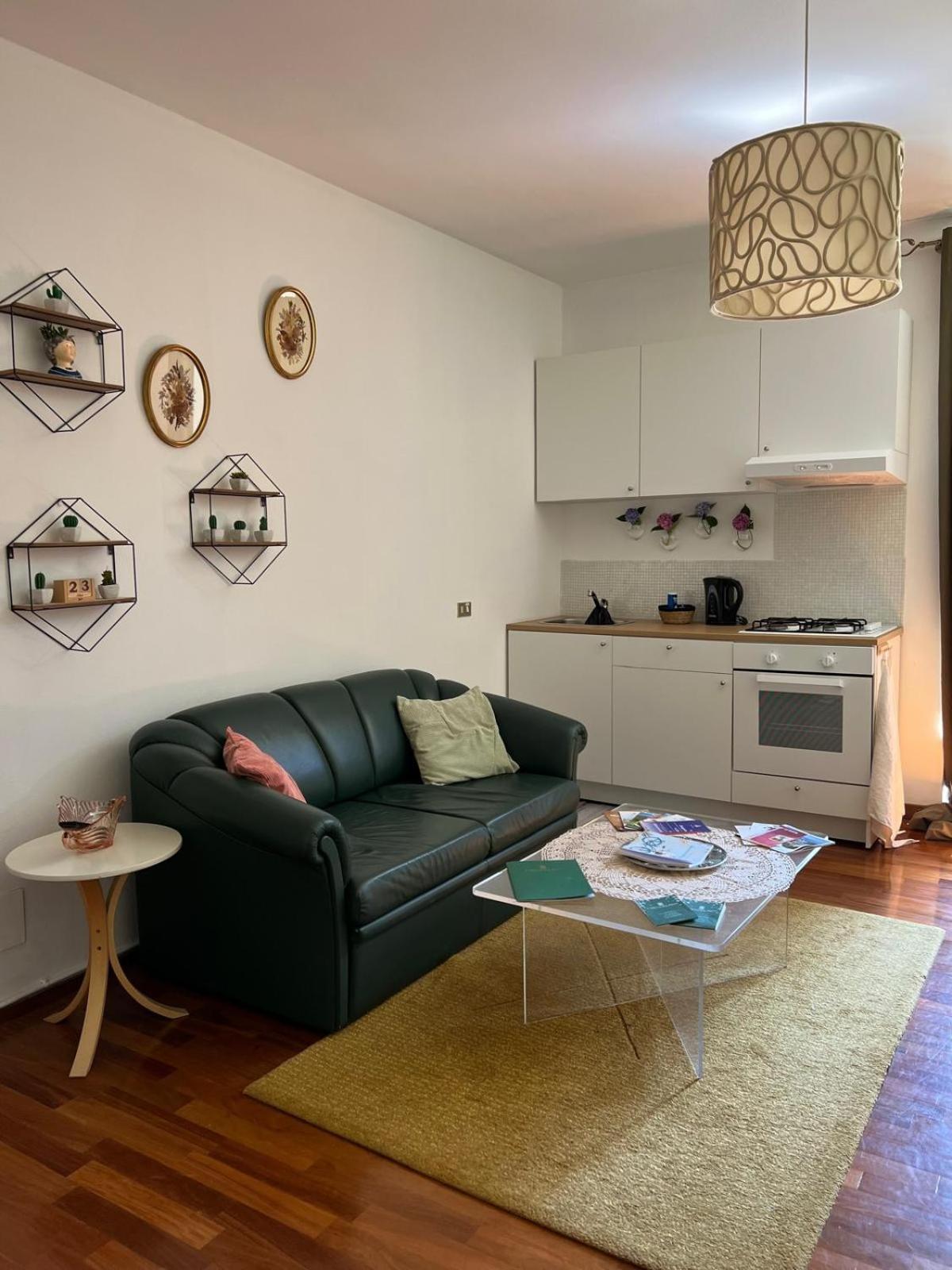 Appartamento In Villa Storica Oleggio Castello Extérieur photo